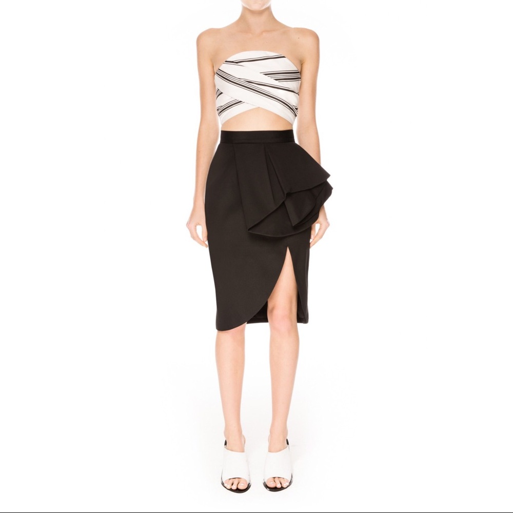 Cameo night tale crop top